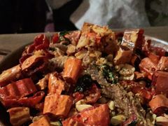 -SISTERS BAR RESTAURANT川意酒馆(嘉善老市H楼店)