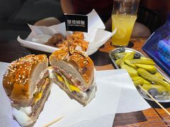 -圣徒精酿美式餐厅saints brewing(裕华万达步行街店)
