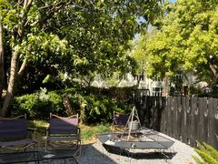 -J Create城市露营咖啡·简餐·宠物(上海动物园店)