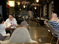 -钟书阁(松江泰晤士小镇店)