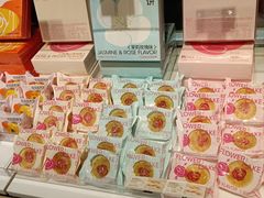 -好利来(东四店)