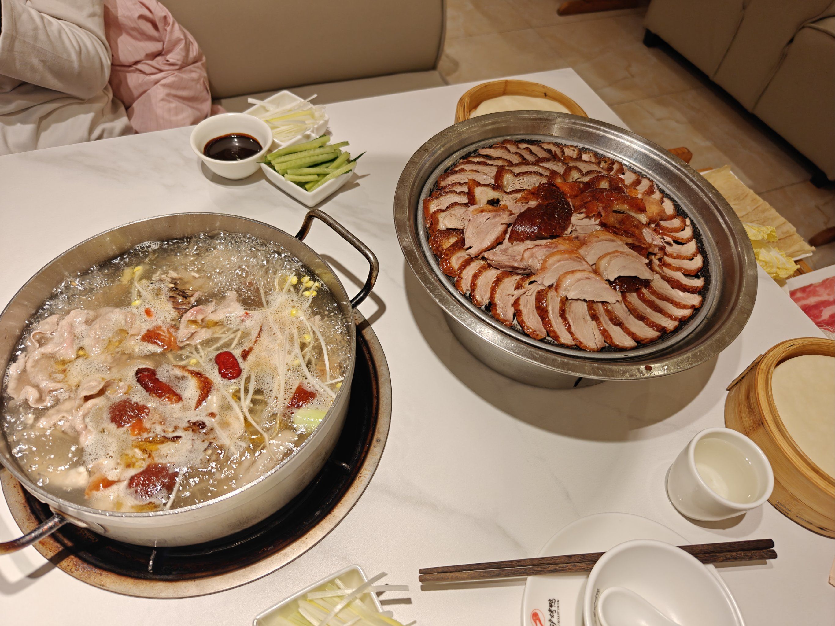 0元玩转这座城现在的守柴炉烤鸭真的越来