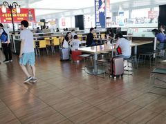 大堂-麦当劳(高铁南站店)