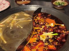 -鹿鸣山草本茶香火锅(园西路店)