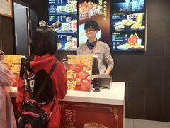 -麦当劳(长兴路万达店)