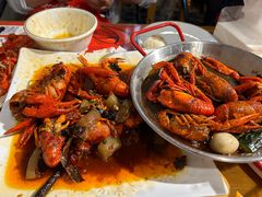 -李双猪·小龙虾·烧烤·羊肉煲(乐山店)