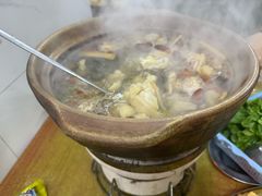 -威邵鸡煲(西华路总店)
