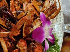 -嗨辣小聚·盘锦河蟹·海鲜烧烤龙虾(盘锦十年好店)