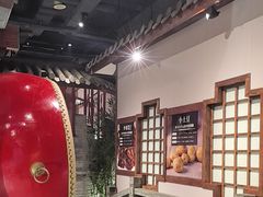 -川流不息·地道川菜·小龙虾(新松江路店)