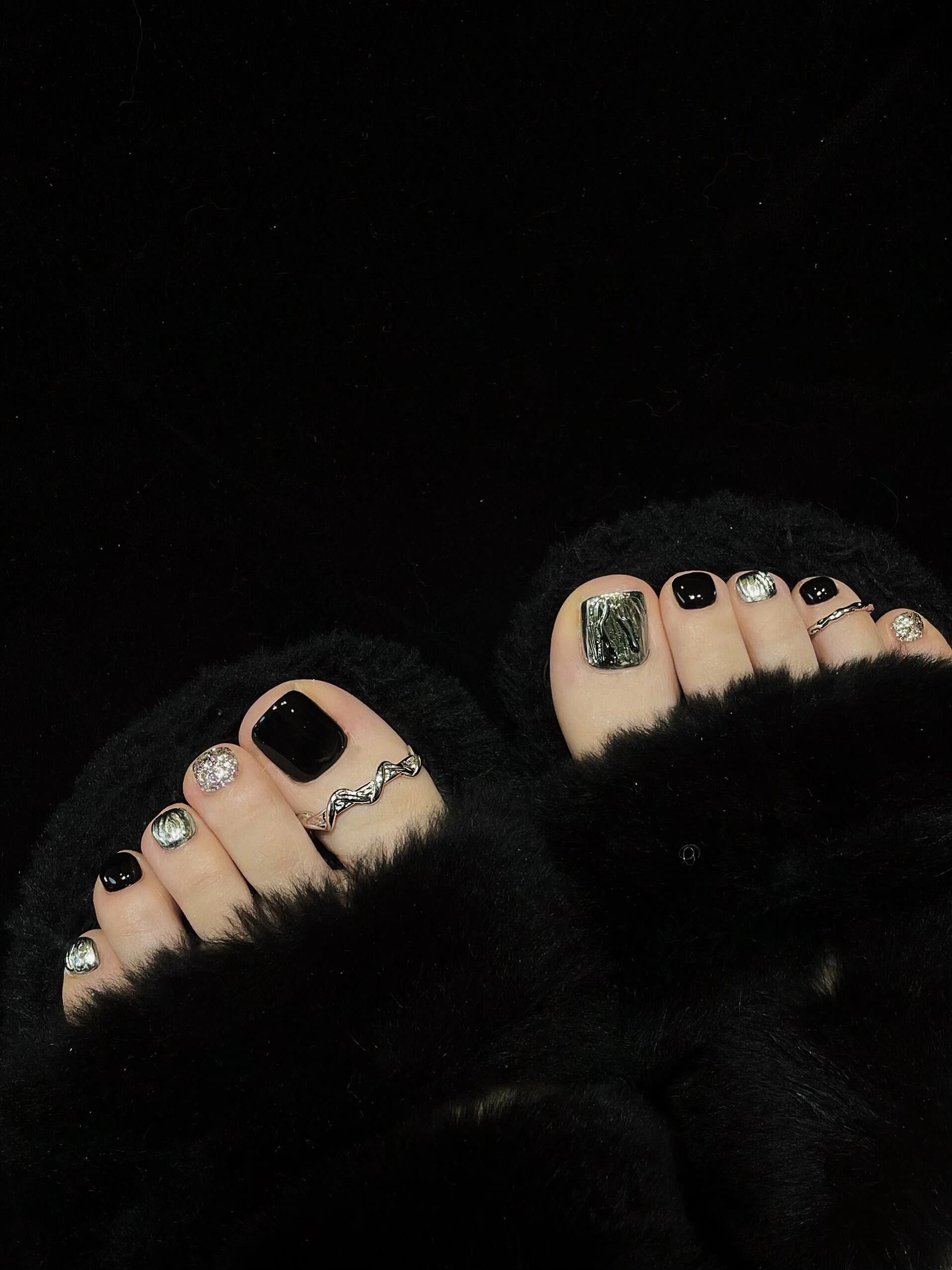 我的脚趾甲也要美美哒