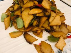 -马尔龙新疆饭店·清真(瑞景店)