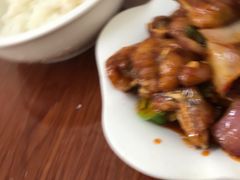 -胡子饮食店