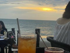 -Sunset Bar(丹绒亚路香格里拉店)