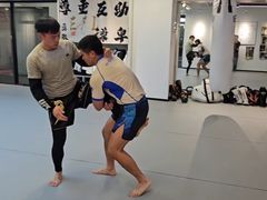 -EFL巴西柔术·综合格斗·泰拳·少儿体能训练(虹桥德必馆)