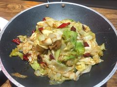 干锅手撕包菜-滴水·湘逢(南汇大学城生活广场店)