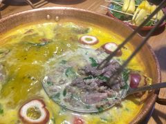 -洱火云南酸菜牛肉火锅(石景山当代商城店)