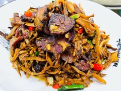 冬笋炒腊肉-湖南人家湘菜馆(镇江路店)