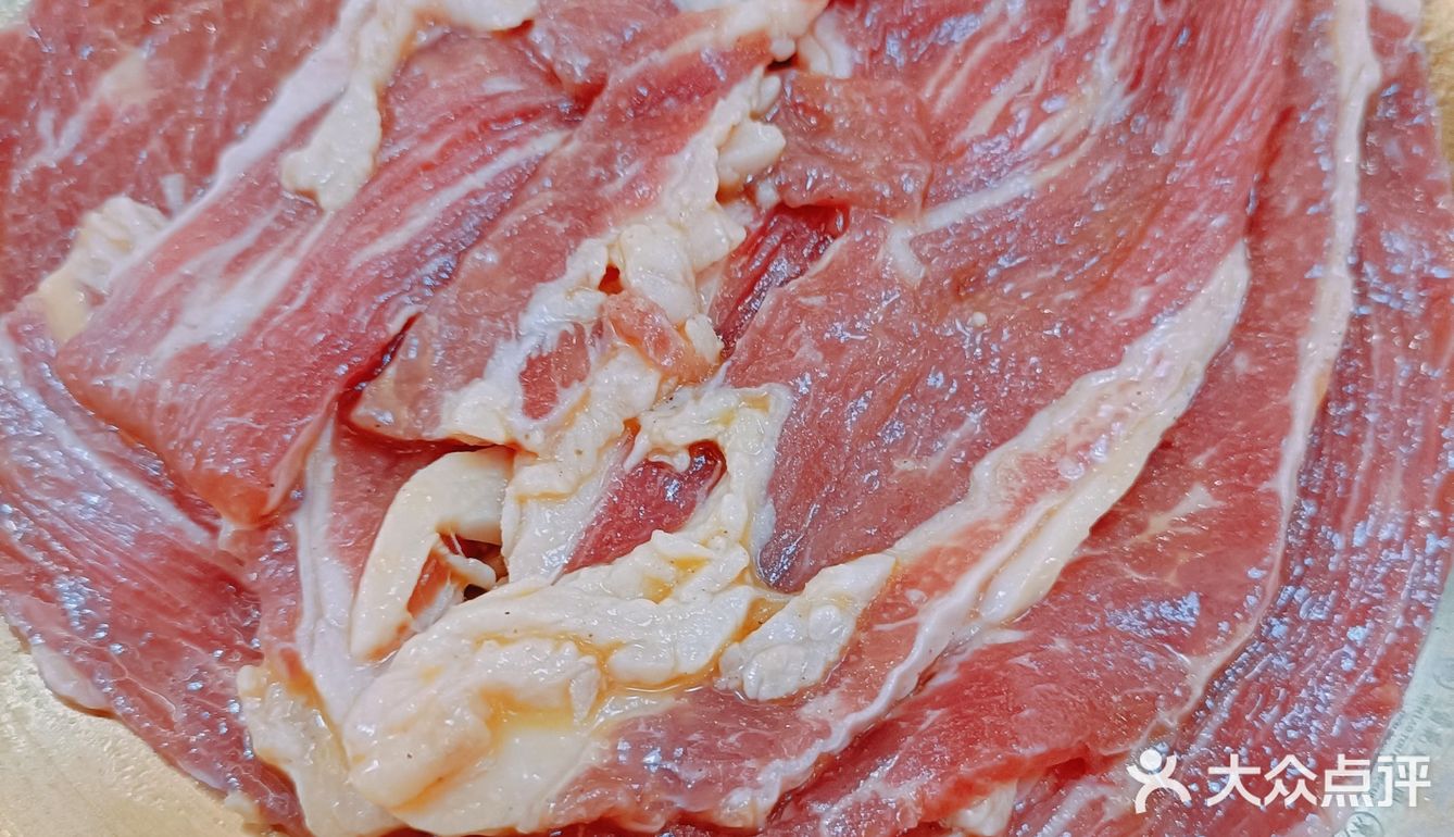 来这里吃烤肉的最终结果是肚饱眼还馋❗