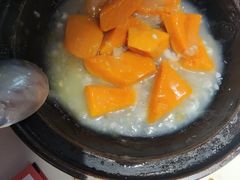 -阿瓦山寨·湘菜现炒·剁椒鱼头王(咸阳总店)