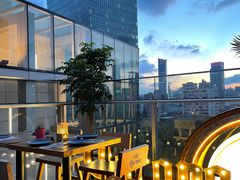 -THE CUT Rooftop顶楼牛排餐吧(环贸iapm店)