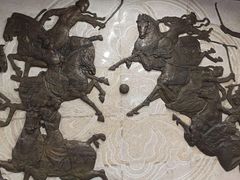 -体育场(地铁站)