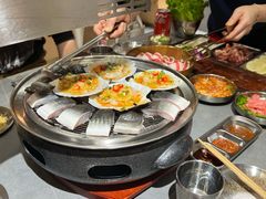 -围炉肉舍•炭烤活鳗•丹东海鲜烤肉(步行街店)