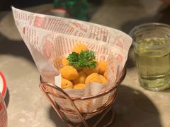 很脆的松露豆腐-新白鹿餐厅(金鹰新街口店)