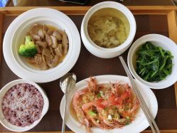 -臻康乃馨月子中心(集美店)
