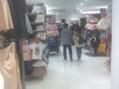 -优衣库(青岛伟东乐客城店)