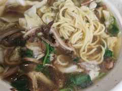 -花溪王记牛肉粉(四季花溪商场店)