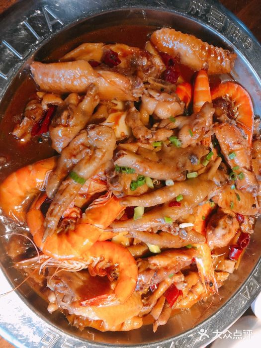 胖哥俩肉蟹煲(学林街店)鸡翅煲图片