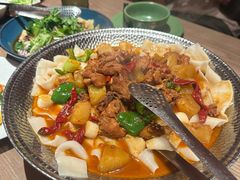 沙湾大盘鸡-耶里夏丽·丝路国际·新疆餐厅(浦东区东方路店)