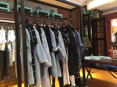 -银泰百货(舟山临城店)