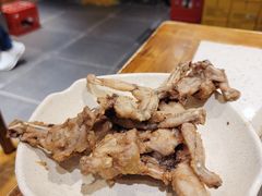 美蛙-肖肖酸萝卜鱼火锅(总店)