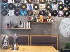 大堂-雍沪里·沪湘融合菜( 康桥店)