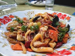 -崴海渔村(虹梅路店)