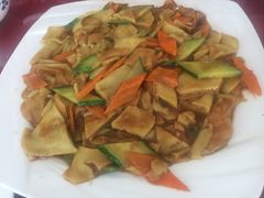 -溢心园香河肉饼总店