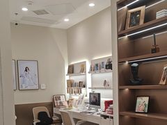 -HIMO海马体照相馆(上海华润CP静安店)