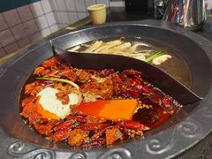 -宽板凳老灶火锅(台湾街店)