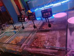 -领鲜活海鲜榴莲自助火锅(东门店)