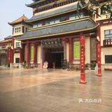 一直到下午6点才出去的～害怕人多
