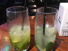 -Hooley's活利仕西餐厅(珠江新城店)