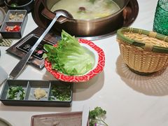 -喃喃椰·糟粕醋·椰子鸡火锅(七堡花园店)