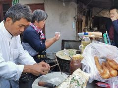 -正宗杂粮煎饼香软鸡蛋饼
