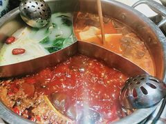 -周师兄大刀腰片火锅(洪崖洞旗舰店)