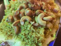 -Green Tree Rest. & Pub