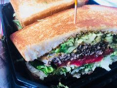 -The Habit Burger Grill 哈比特汉堡(爱琴海店)