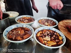 卤煮火烧-门框胡同百年卤煮(新街口店)