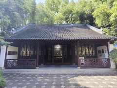 -汇龙潭