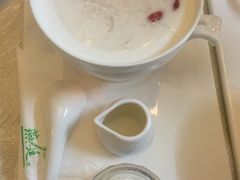 -燕庭·纯燕窝·甜品下午茶(南京西路店)